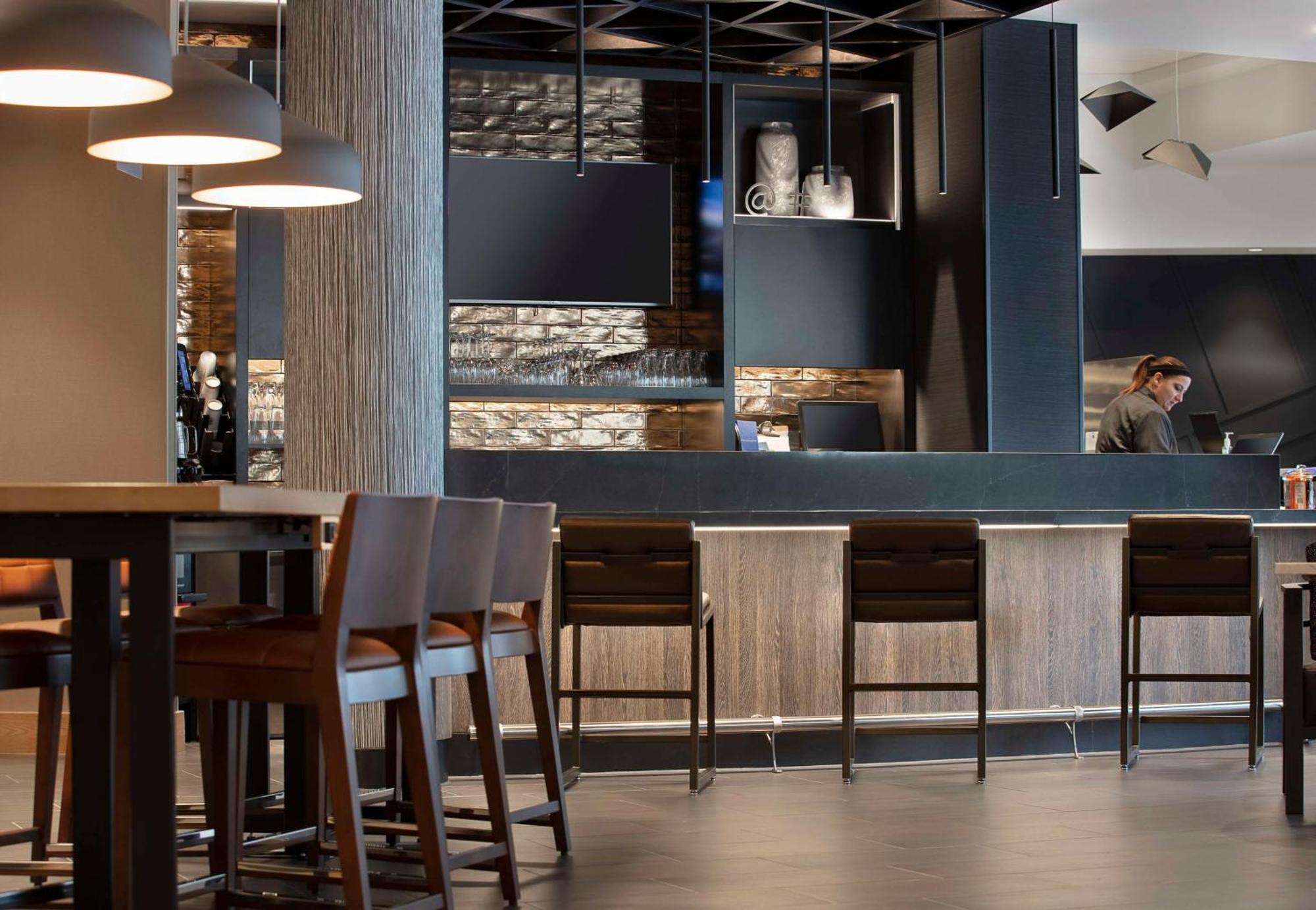Hyatt Place Moncton-Downtown Exterior photo